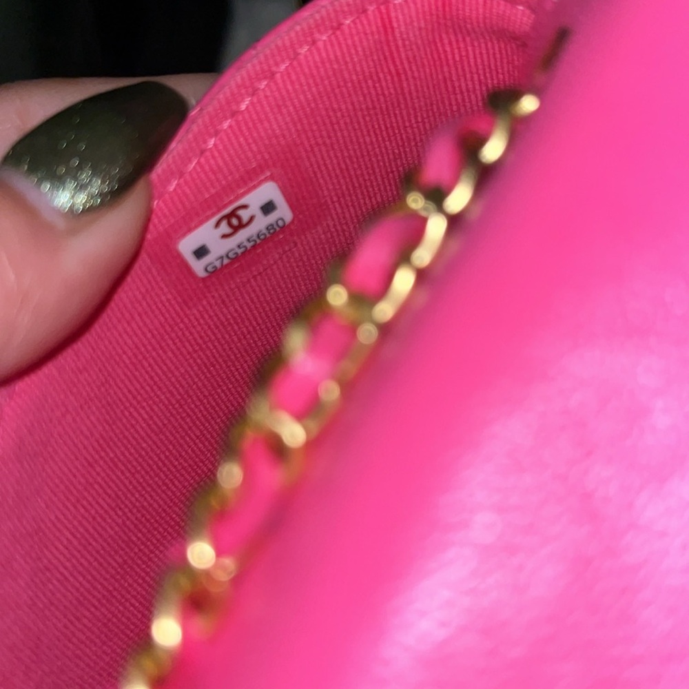 Chanel pink Coco de Toi amour heart quilted micro mini belt bag - Picture 12 of 12